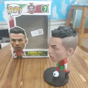 POP Figure Karakter Pemain Sepak Bola Kartun – Model Jersey Merah & Kuning Mainan Koleksi Action Figure