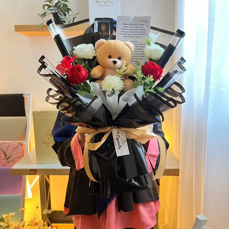 Buket Bunga dan Boneka ReRe Gallery 40x30cm untuk Hadiah ulang tahun, Kado Ultah, kado aniv, kado valentine, hadiah wisuda 0