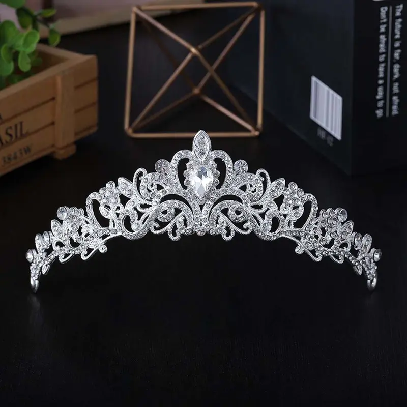 Mahkota wisuda warna silver 2