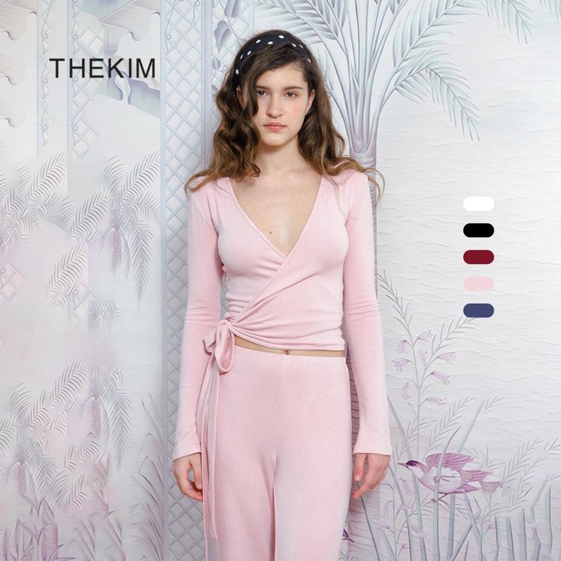 THEKIM Set Serene Wrap áo dài tay buộc dây eo phối quần suông dài , chất liệu thun tăm CS389