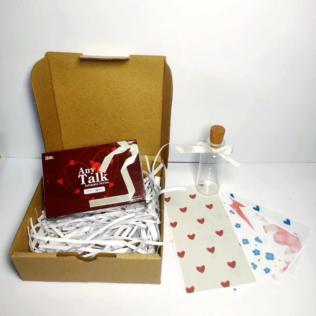 ￼AnyTalk Intimate Series dengan Jar of Hearts | Kartu Deep Talk Pasangan Suami Istri | Kartu Permainan | Kartu Obrolan | Obrolan Heart to Heart | Kartu After Married | Kartu Deep Talk | Game Card Pasangan | Couple | Truth or Dare - AkuAkui