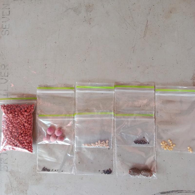 Paket benih sayuran limaratusan + pupuk NPK 1