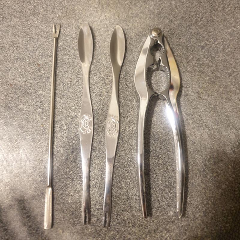 Product Introduction of Crab Eating Tools Kitchen Peeling Crab Tongs Clip Artifact  Open Crab Scissors To Eat Crab Hairy Crab 19