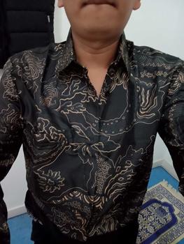Product Review of Kemeja Batik Slimfit Lapis Furing Premium 1038 Batik Christo from r**3 0