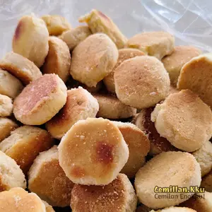 Kue Kacang Mini Roti dan Cemilan Jadul Gurih Empuk Ada Manis manisnya