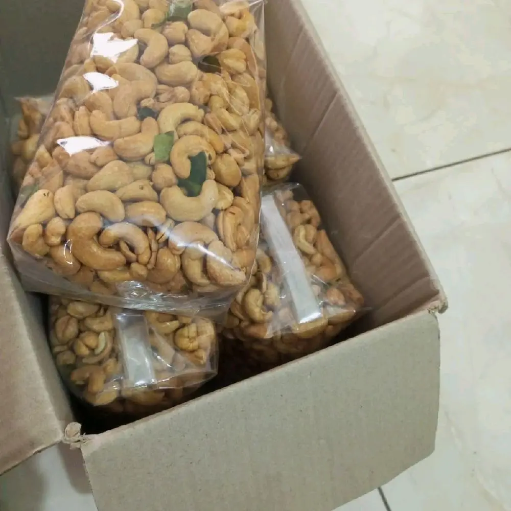 kacang mete goreng asin bawang 1kg Food Mede Snacks