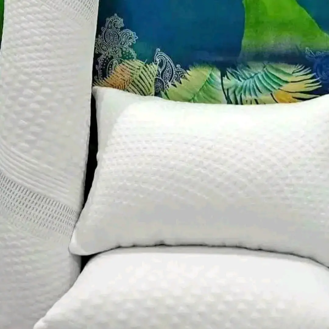 bantal hotel bahan kain kaniting isian full silikon