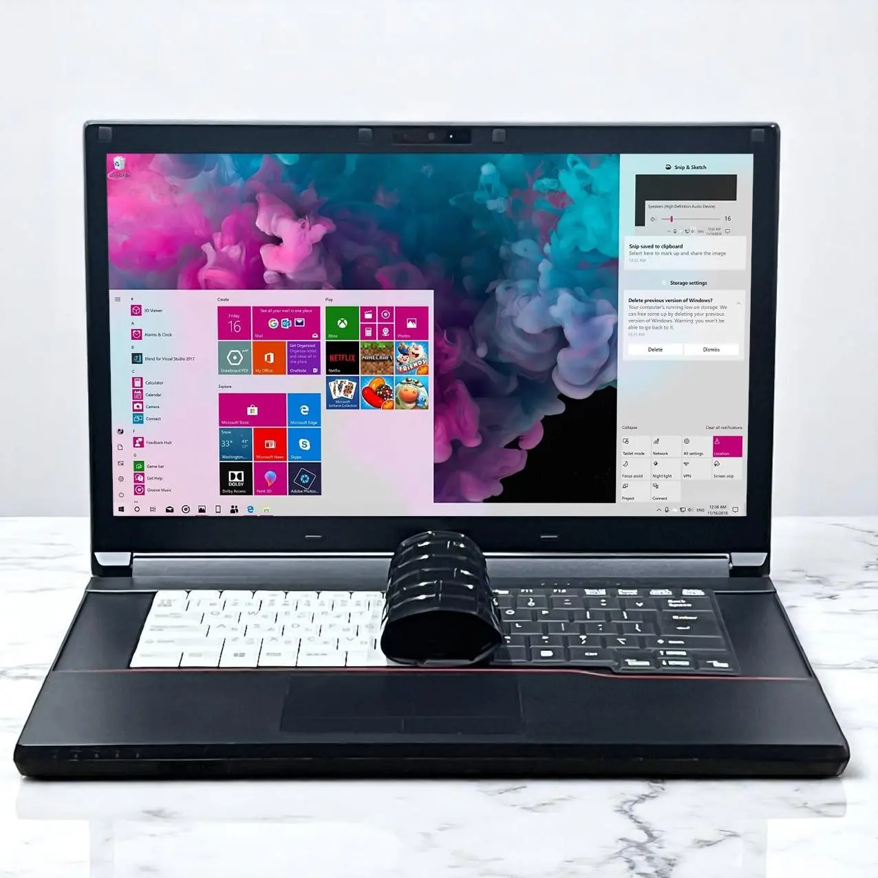 Pre-owned] Fujitsu A5511 15.6inches Laptop with Built-in Camera