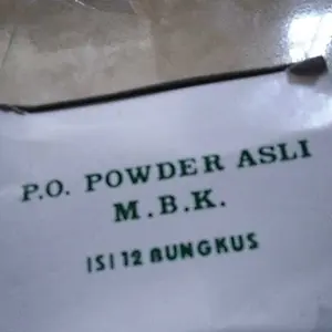 (Isi 12 Pcs) M.B.K. P.O. Powder Putih / Silver - Menghilangkan Bau Keringat yang Tidak Enak - Netto 13.6 Gram - Produk Original
