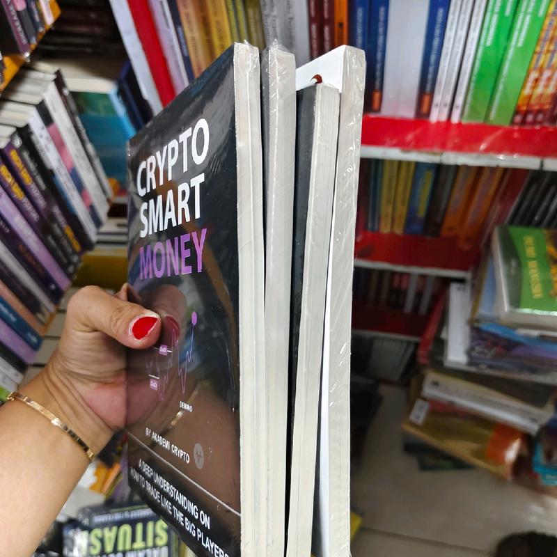 paket 4 buku,how leader act, crypto investing principle, crypto trading guide, crypto smart money. langsung dapat 4 buku. 2