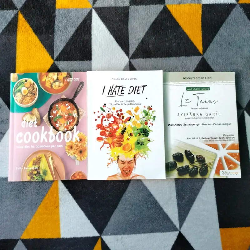 paket 3 buku best seller : DIET COOKBOOK,I HATE DIET, LA TAIAS 0