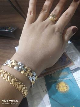 Product Review of Harini[Beli 1 Dpt 1 raya gift ](COD)Gelang Barang Kemas Titanium, Hidup Sahaja, Bahan TITANIUM, Tempat Barang Kemas, Borong, Sesuai untuk Strim Langsung from T** Z**7 1
