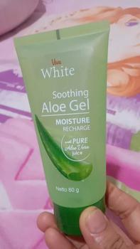 Product Review of VIVA Soothing Aloe Gel Moisture 80g | gel lidah buaya aloevera HALAL Moisturizer Wajah from u**7 0