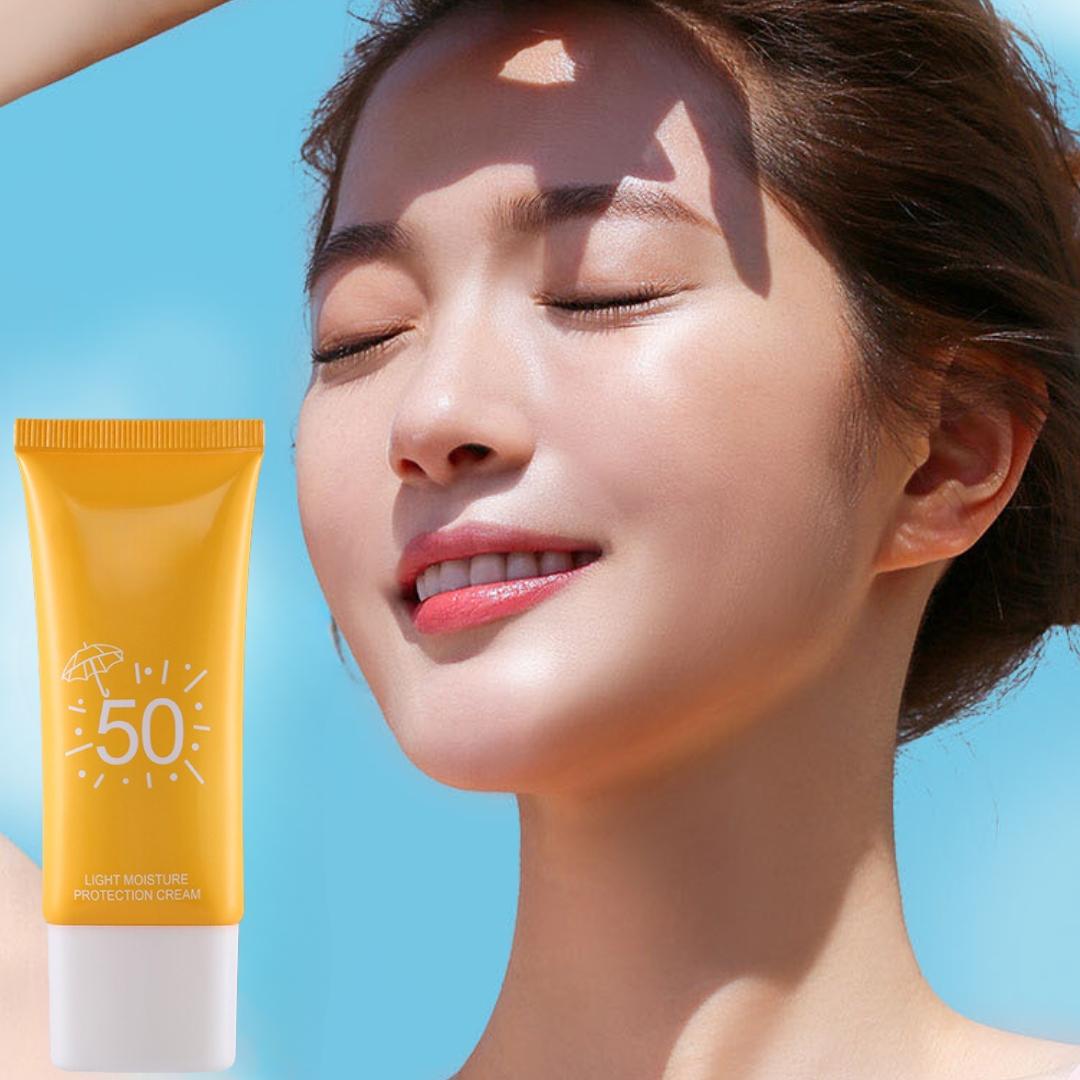 Sunscreen Light Mpisturizing Cream Sunscreen Wajah SPF 50 PA+++ Tone Up Cream Menghidrasi 3091 LA174