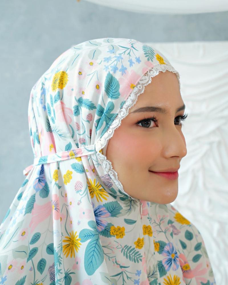Product Introduction of Mukena Rayon Premium Model 2in1 Ramadhan 2025 Bunga Katun Motif Dewasa Traveling Muslimah - Sajadah & Pouch Cantik - Panjang, Bawahan, Atasan 14