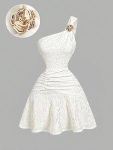 Vestido de mujer estilo francés moderno, de un solo hombro, con decoración floral y dobladillo plisado, corte en línea A con cintura ceñida, elegante para fiestas