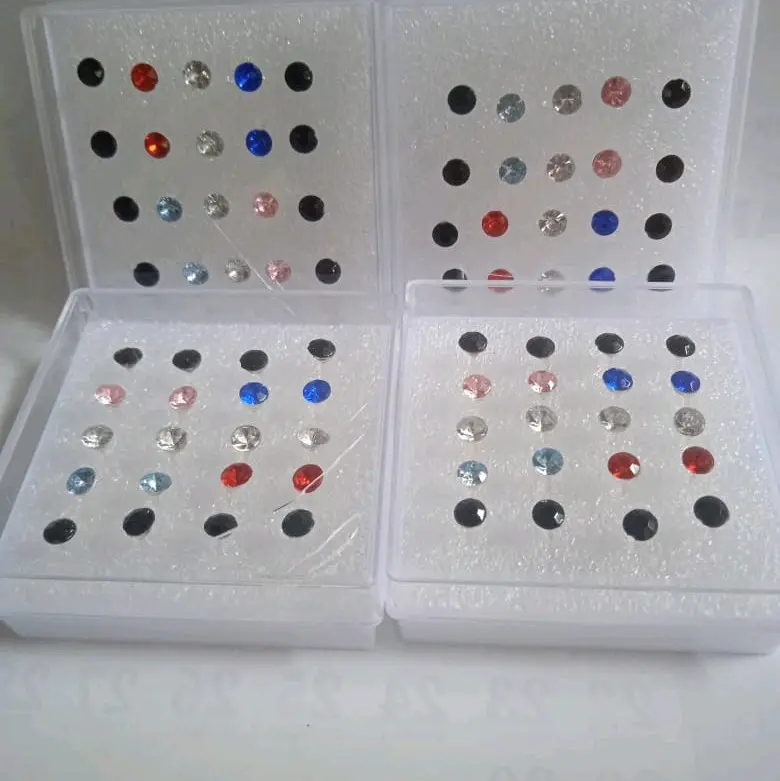 Anting Tusuk/Anting Tindik Plastik Warna Warni - Isi 20pcs/10 Pasang (1 Box) - Earrings 1