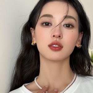 EAR PARTNER-ハイエンドなシンプルリングピアス、ニッチデザインの耳飾り、手頃な価格の高級感とクールなスタイルの女性用ピアス（eh-2853）