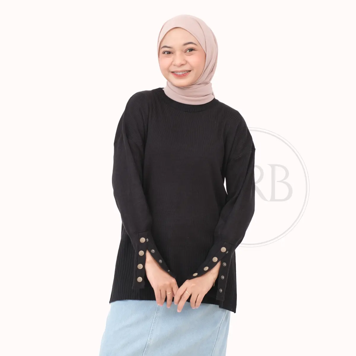 KRB Blouse Inara Kancing Aktif Outer Sweater Rajut Atasan Wanita Basic Hitam