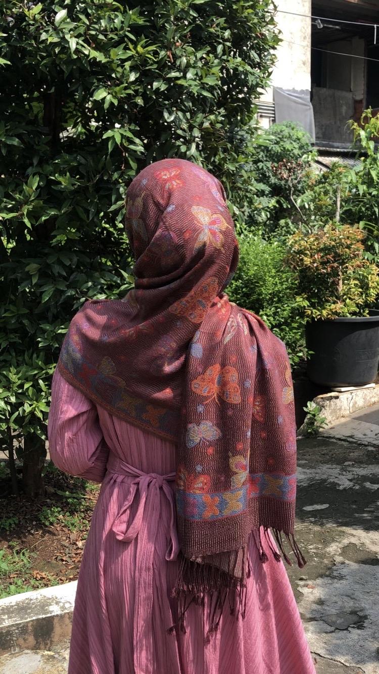 Product Introduction of Hijab Pashmina Cashmere motif Butterfly 4