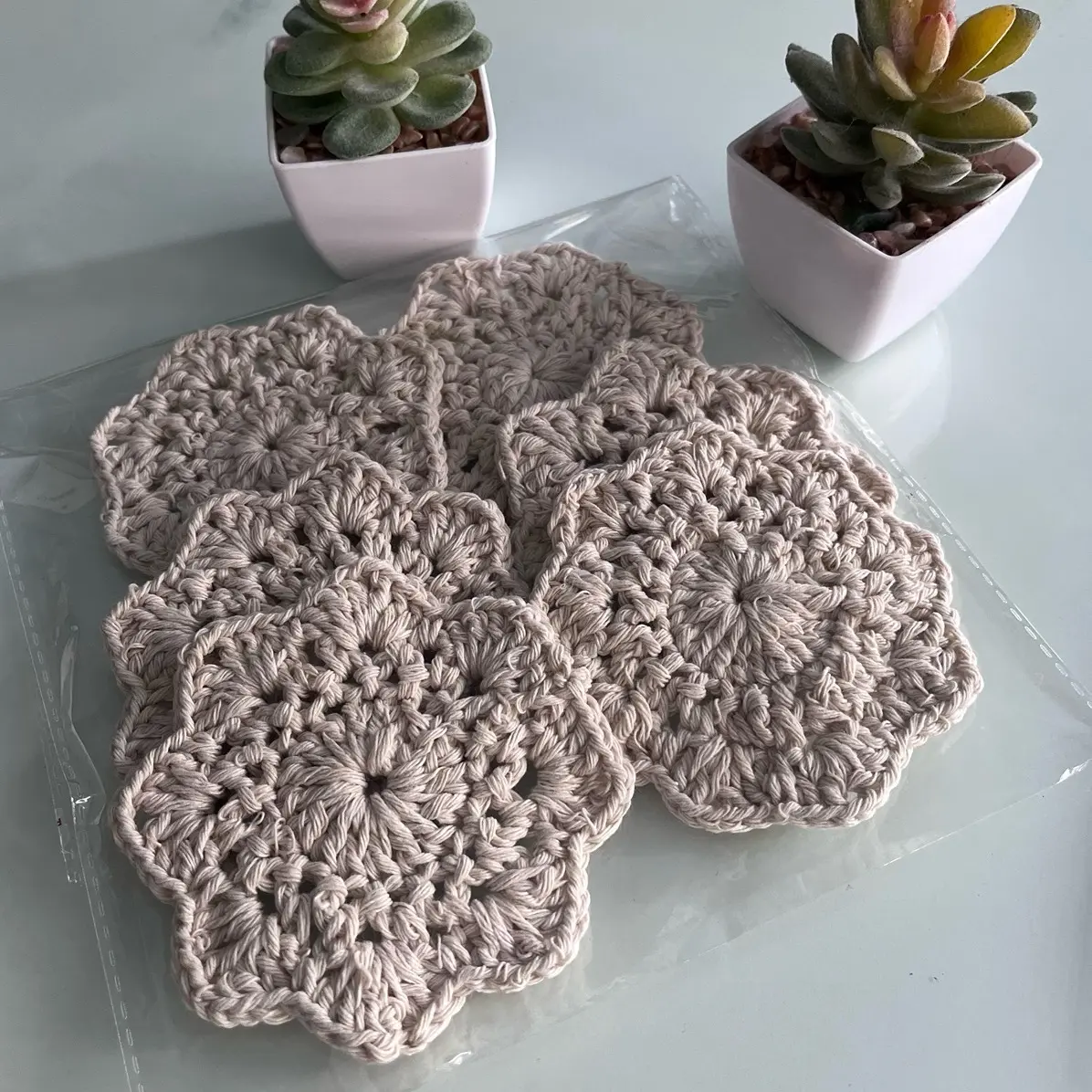 Handmade Crochet Classic Vintage Design Coasters and Coasters Pan/Pots Set