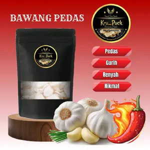 Kru_Puck Kerupuk Bawang Pedas Pedas Gurih Renyah Nikmat Snack Favorit