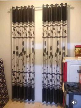 Product Review of GORDEN JENDELA BLACKOUT PREMIUM MOTIF BUNGA TULIP MENGKILAP TINGKAP SMOKRING 6 GELEMBUNG BAHAN TEBAL DAN HALUS COKLAT Curtain from T**🦖 1