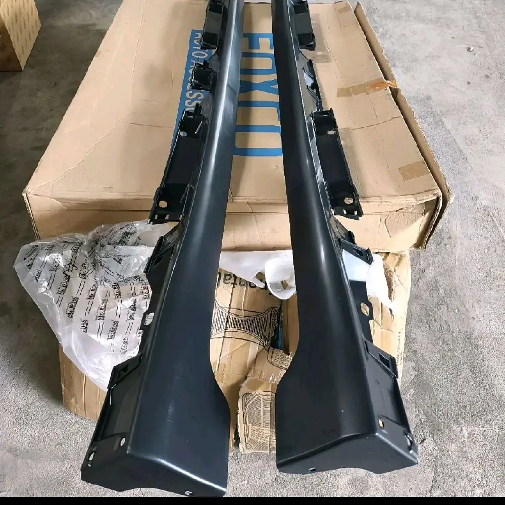 Bodykit Samping Innova Lama & Innova Barong / Side Skirt innova - Material Abs