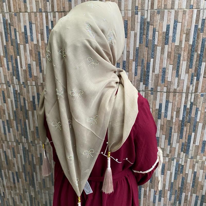 Hijab Paris Pita Coquette Swarovsky Tassel 1