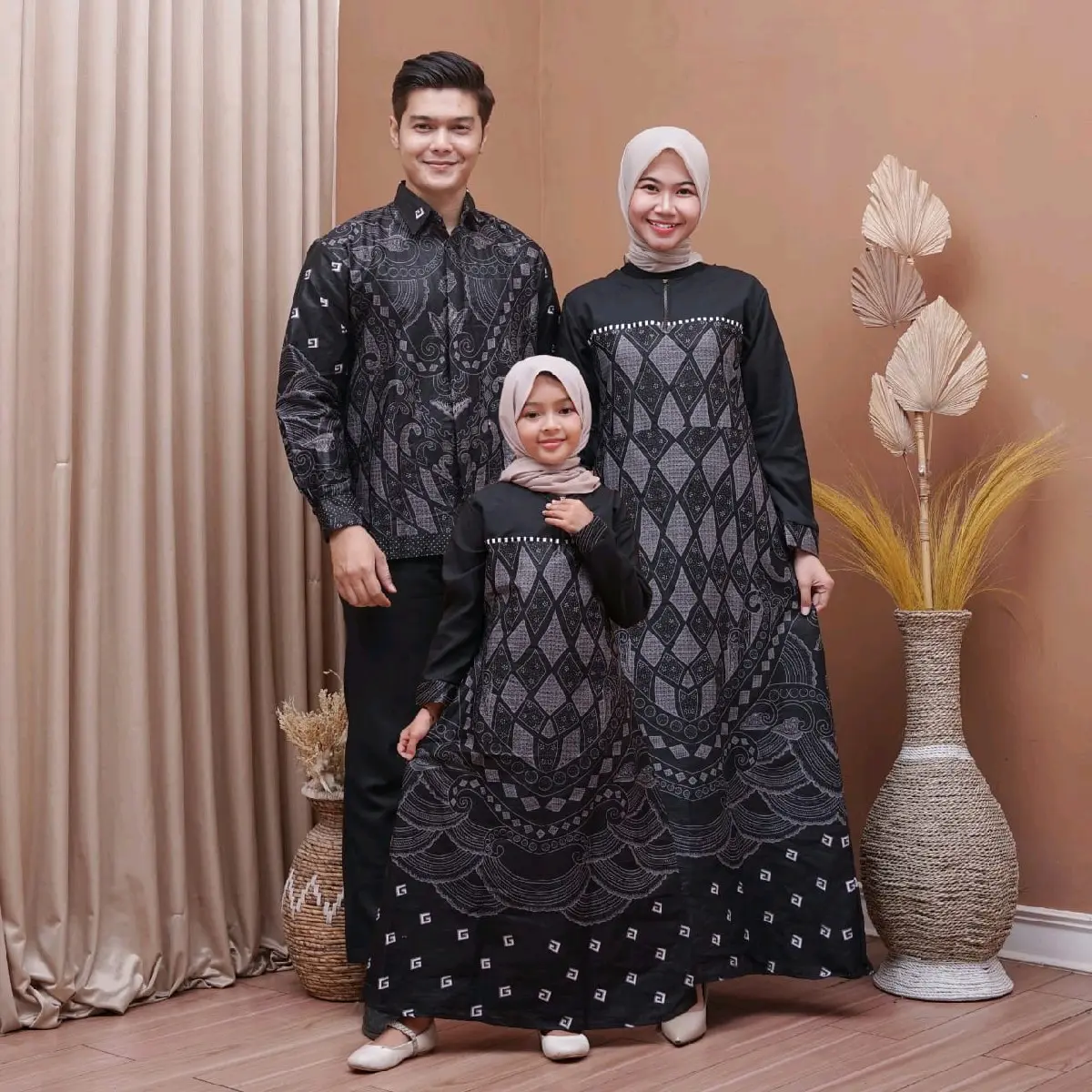 Gamis batik couple abu G 2- Gamis batik terbaru- Gamis batik kombinasi- batik couple full Katun