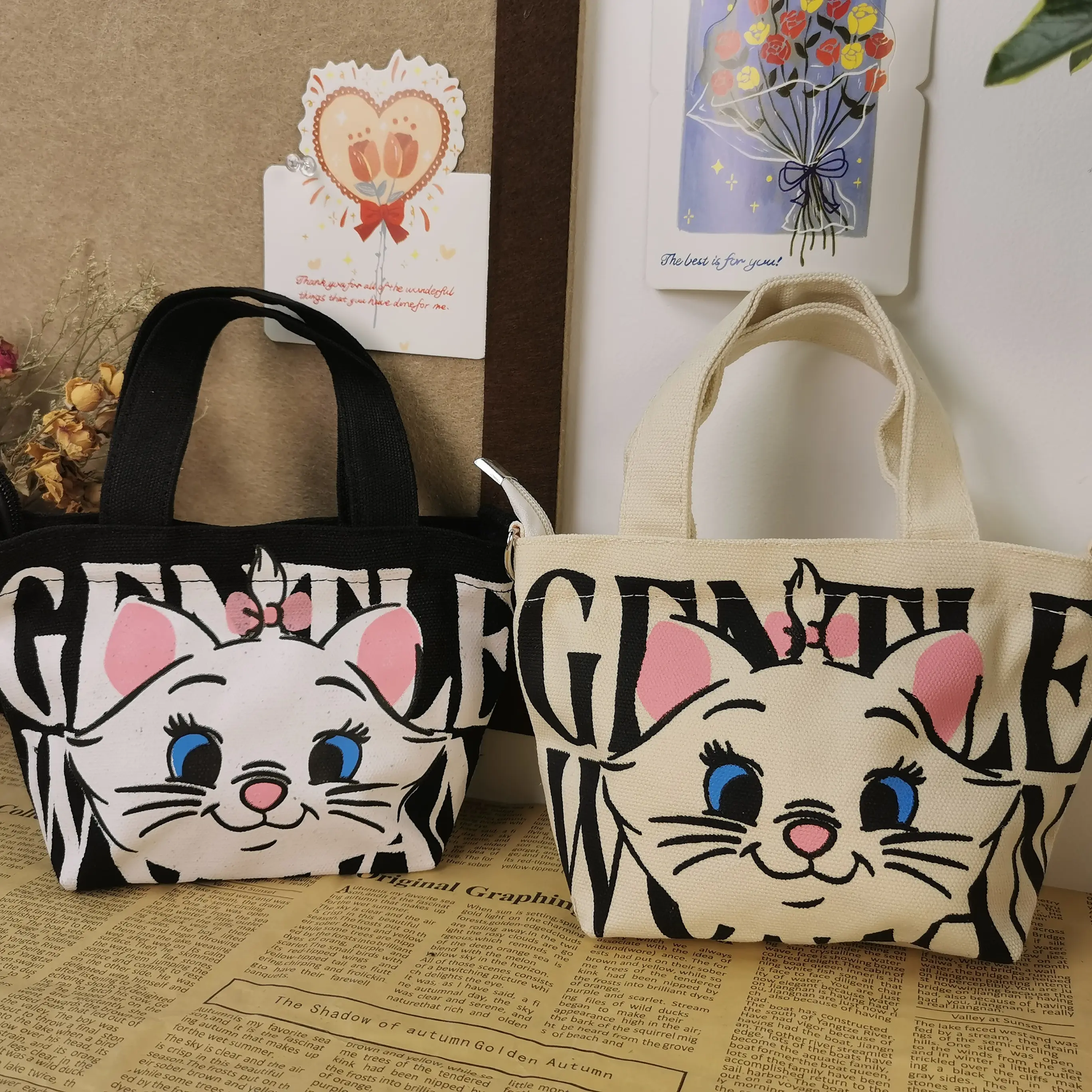 GENTLEWOMAN Soft women sling bag, Thai cute cat design, zipper closure, 2 colors available (white and black), made of canvas, suitable for women