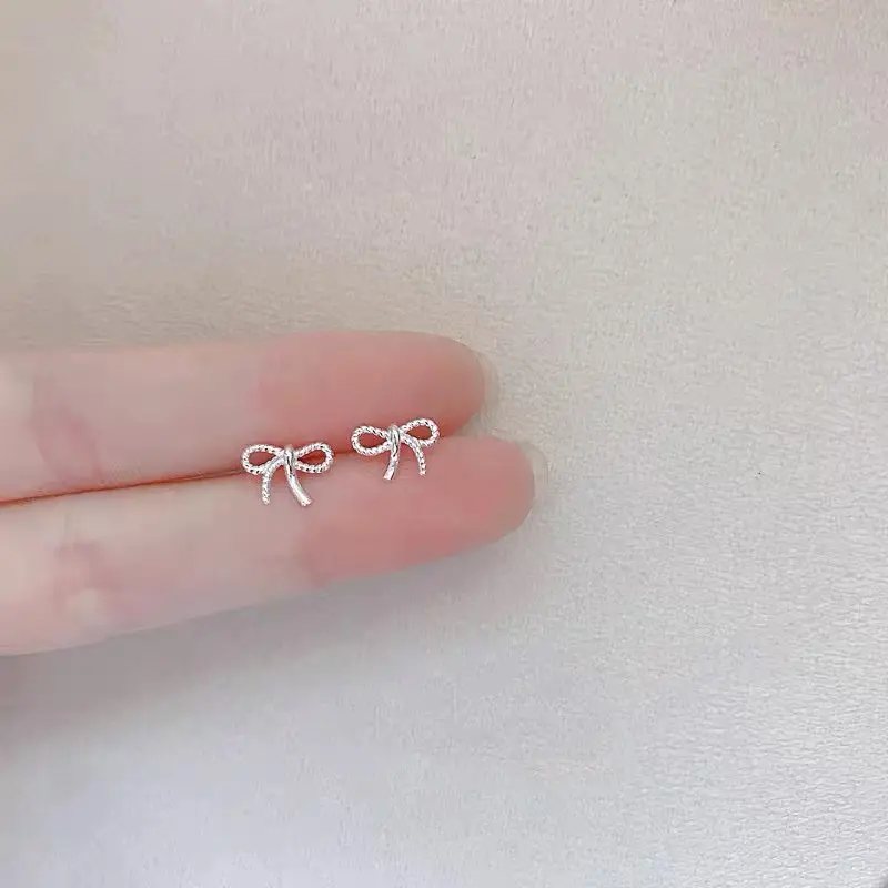Anting Zirkon Set Mikro Sederhana Baris Kecil Berlian Geometris Anting Gandum Kecil yang Lucu anting  mini 8