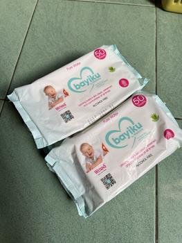 Product Review of [ PAKET 6 PCS ] TISSUE BASAH WETKINS BABY PINK DAN BLUE 50 SHEET 50 LEMBAR from M**🐨 1