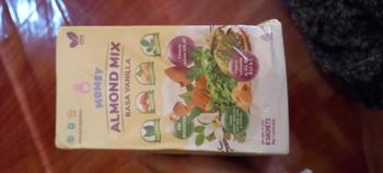Product Review of MOMSY BUY 1 GET 1, ASI Booster 60 Kapsul X ALMOND MIX VANILLA 6 Sachet from m**a 1