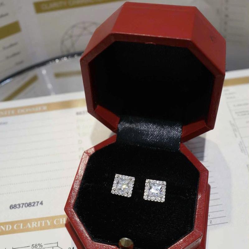 (UYÊN NI )  Bông tai vuông cao cấp đá CZ