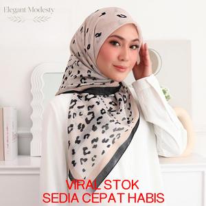 Tudung Bawal Melayu Premium Kapas, Tahan Kedut, Tidak Perlu Diseterika, Tahan Habuk, Kain Voile, Kain Bali, Kapas Tencel, Bentuk Segi Empat, Sulaman Tangan, Menarik Benang Kelantan, Termasuk Klip Pengikat, Stok Sedia, Bawal untuk Dewasa, Remaja, Kanak-kan