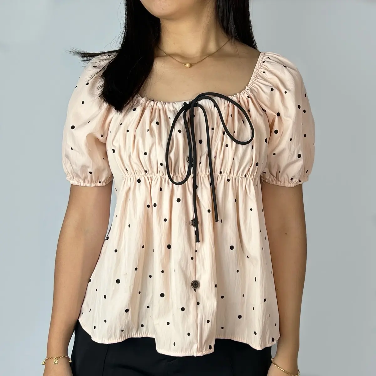 Atasan Lisa Polkadot Wanita Pendek Casual Cewek Baju Blouse