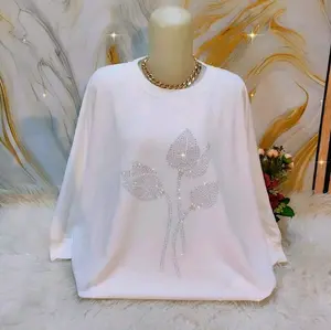 ATASAN BATWING BUNGA TULIP dengan Desain Elegan dan Detail Rhinestones
