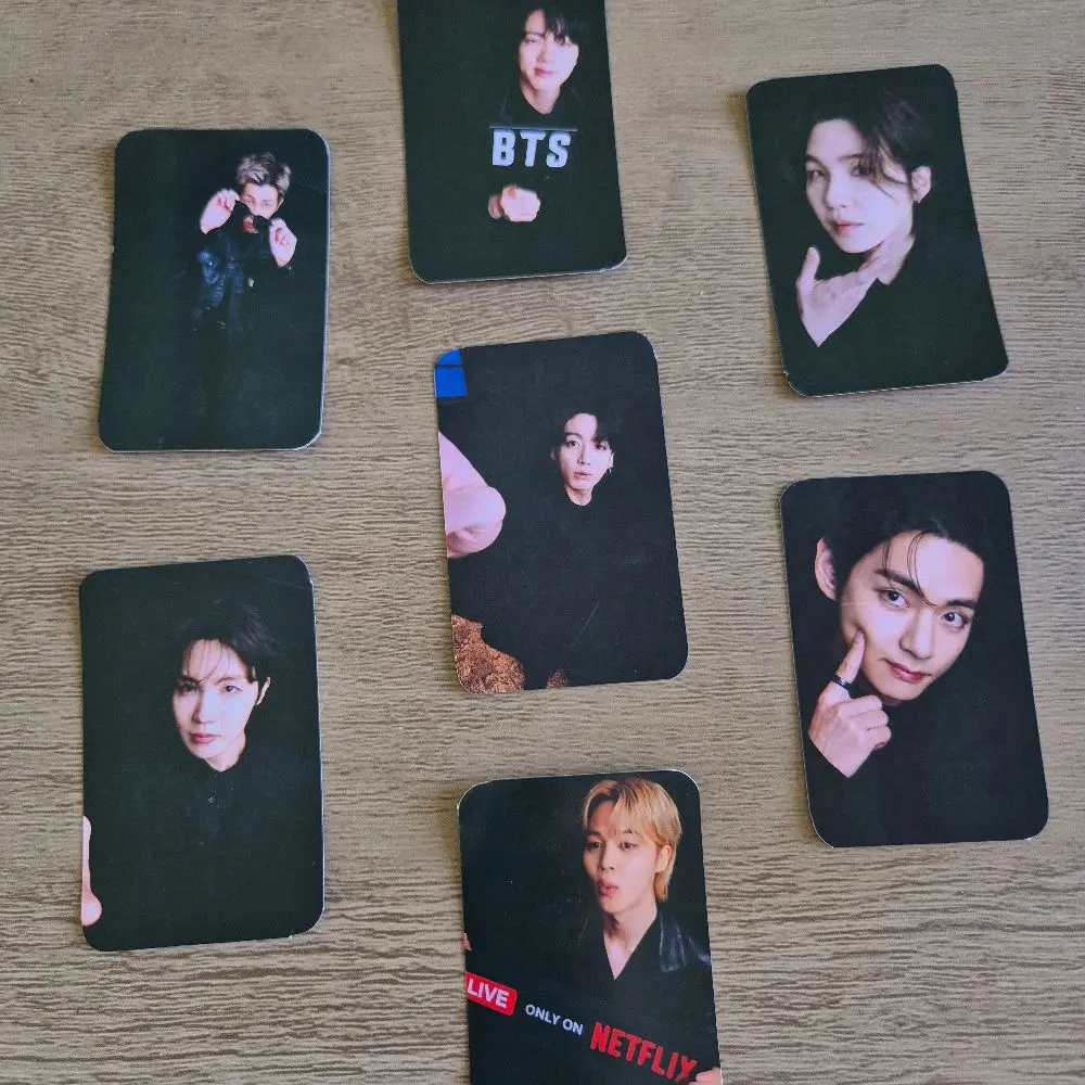 BTS POP-UP: HOUSE OF BTS トレカ カード Photocards BTS Netflix no envelope - kit com 20 pu 30 + Pingente