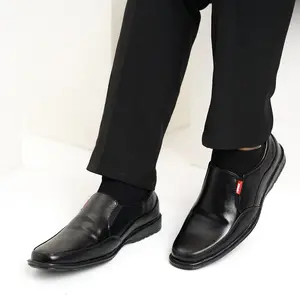 Sepatu Pantofel Pria Kulit Formal Slip On Laki Laki Elastis Everywhere