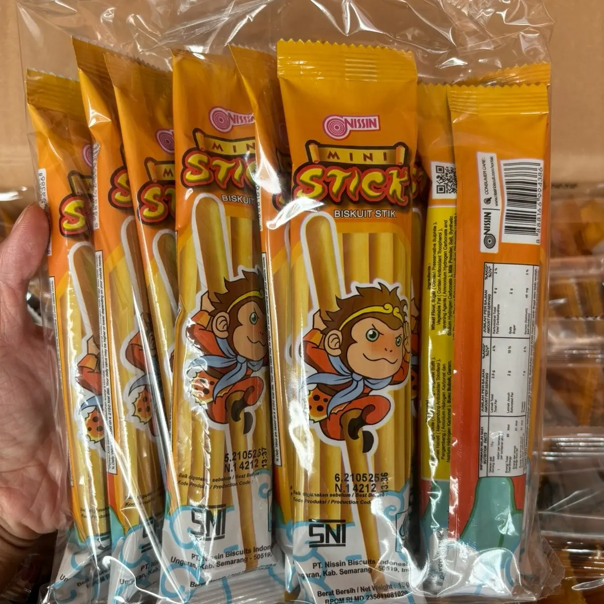 Agen distributor makanan ringan snack wafer biskuit nissin mini stick pack murah goodie bag ultah anak