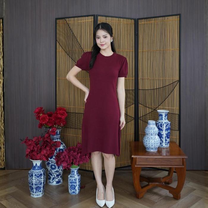 a line floral midi dress Badgley Mischka Scuba Applique Midi Dress