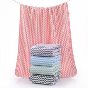 ผ้าขนหนูอาบน้ำผู้ใหญ่แบบปะการังฟลีซ 1 แพ็ค ห่อด้วยผ้า ซับน้ำได้ดีกว่าผ้าฝ้ายแท้ ลดโอกาสในการหลุดร่วงของเส้นผมที่บ้าน