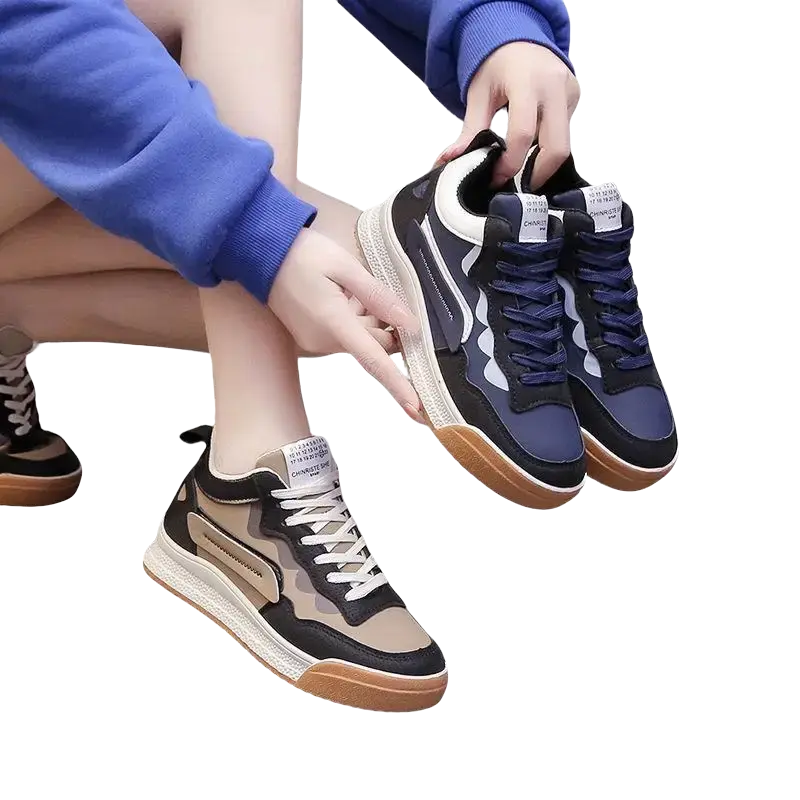 Sepatu Sneaker Casual Wanita Type W023 Sneaker  Shoes Cewek Kasual Bahan Kulit,Tinggi Tapak 3cm ,Di Padu Warna Yang Elegan Navy Dan Brown. Dengan Ukuran 37 Sampai 40,Cocok Untuk Pemakaian Sehari Hari,Dengan Tapak Sudah Anti Slip Anti Licin