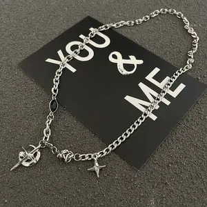 【Jojoo】Hip Hop Style Necklace Black Gemstone Star Necklace Niche Design High-end Collarbone Chain