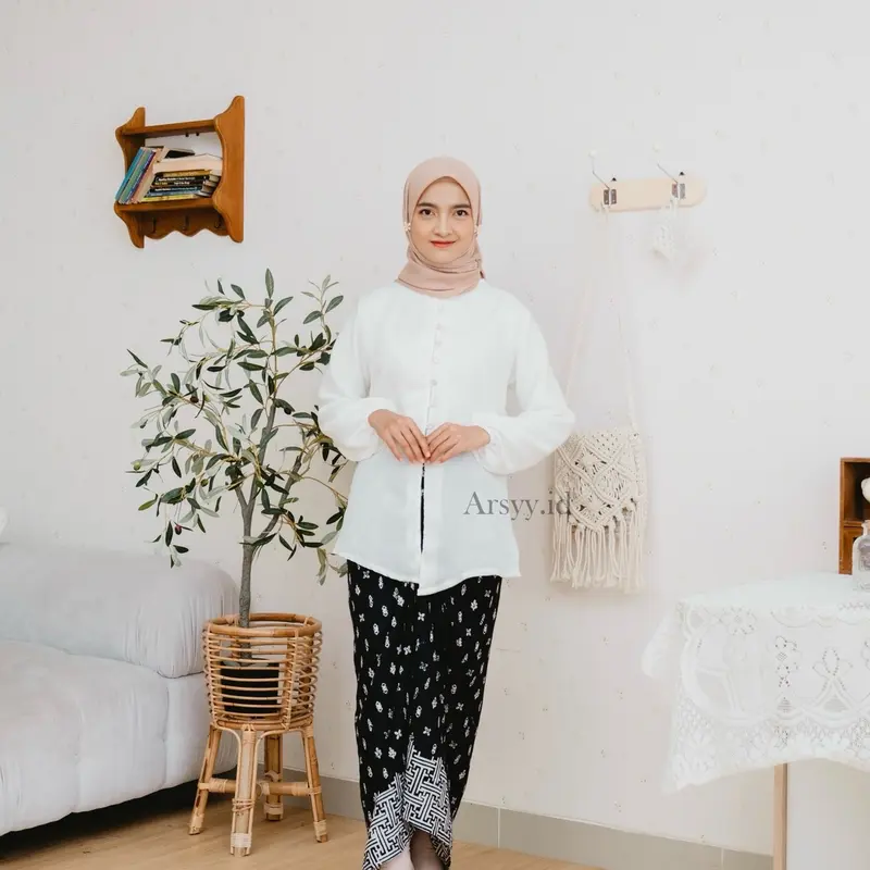 Arsyy.id - Santorini Blouse - Atasan Satin - Oufit Kondangan - Blouse Santorini Silk - Baju Braidsmaid Wanita Top 0