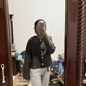 TWINGKLE Eiko outer crop blazer lengan panjang wanita