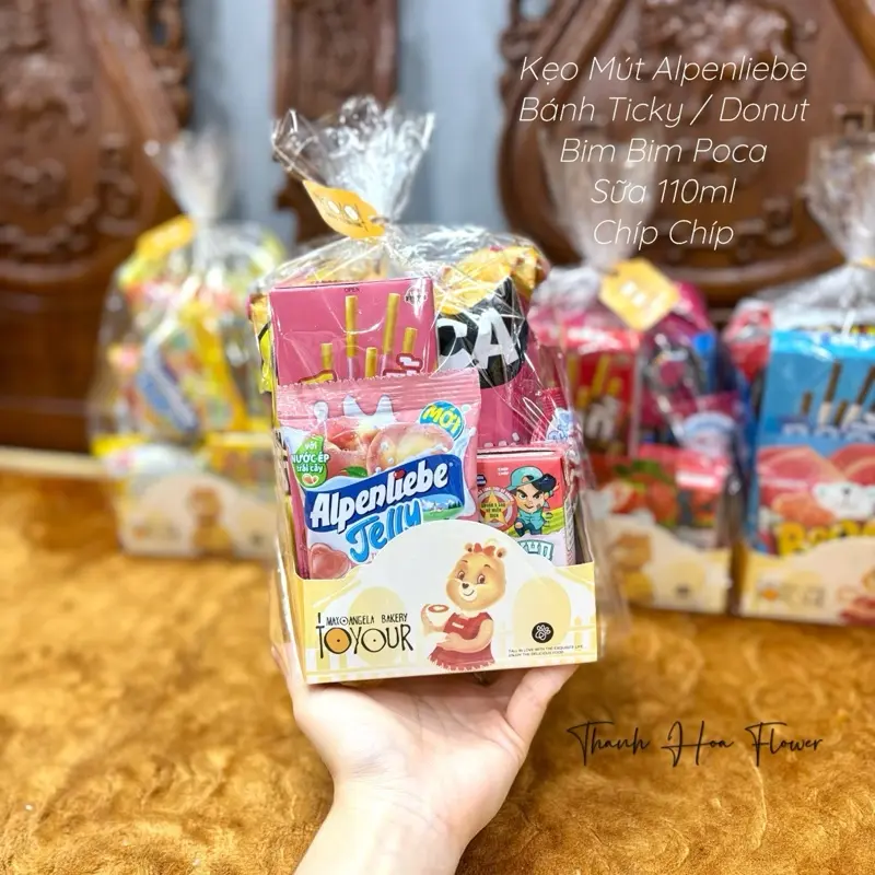 Set Quà Tặng Cho Bé Ngày Sinh Nhật / Lễ Thiếu Nhi Theo Tone Màu