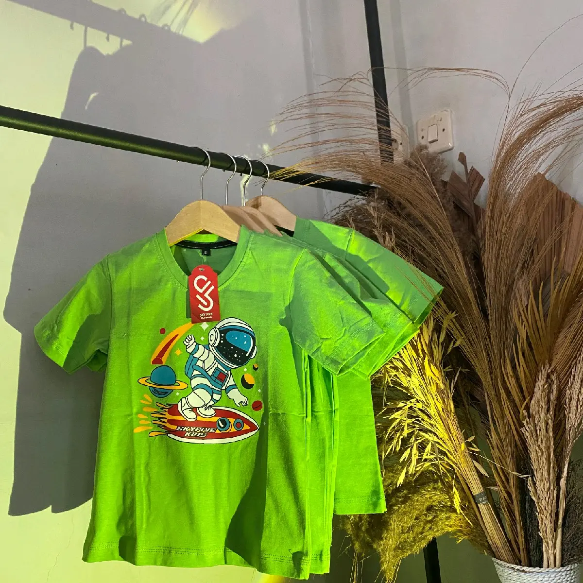 1 Pcs kaos cewe/cowo skyfive
