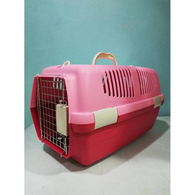 FL01 Pet Flight Cage Carrier for Cats & Rabbits 48cm x 29cm x 29cm [Random Color]